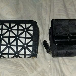 2 wallets